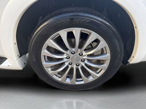 Used 2016 INFINITI QX80 4WD w/ Deluxe Technology Package image 7