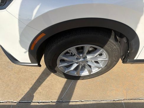 Used 2025 Honda CR-V EX-L image 17