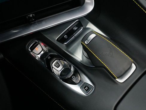Used 2024 Chevrolet Corvette Stingray Premium Conv w/ Z51 Performance Package RWD image 34