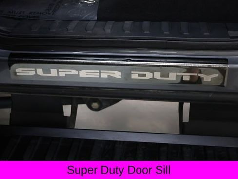 Used 2022 Ford F250 Lariat w/ Black Appearance Package image 27