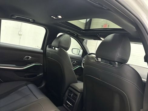 Used 2025 BMW 330i xDrive 330i xDrive w/ Premium Package image 37