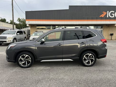 Used 2023 Subaru Forester Touring AWD/4WD image 9