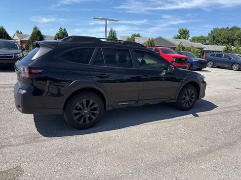 Certified 2024 Subaru Outback Onyx Edition AWD/4WD image 11