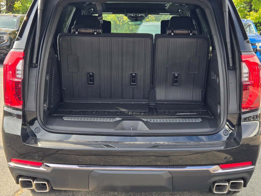 New 2027 GMC Yukon Denali Ultimate w/ LPO, Floor Liner Package AWD/4WD image 28