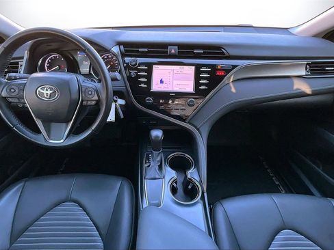 Used 2020 Toyota Camry SE image 14