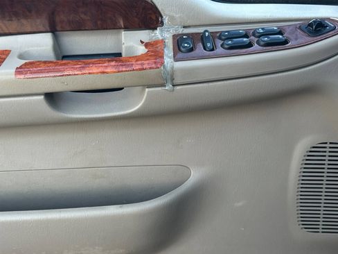 Used 2003 Ford F250 King Ranch AWD/4WD image 11