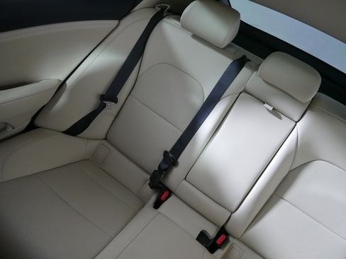 Used 2023 Kia Stinger GT-Line w/ Sun & Sound Package image 12