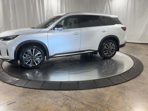 Certified 2026 INFINITI QX60 Luxe w/ Cargo Package image 6