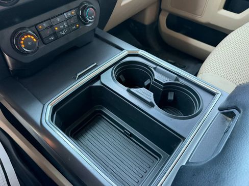 Used 2019 Ford F250 XLT w/ XLT Premium Package image 17