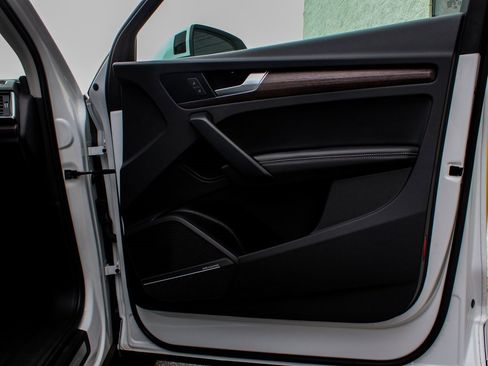 Used 2021 Audi Q5 2.0T Premium Plus w/ Premium Plus Package image 11