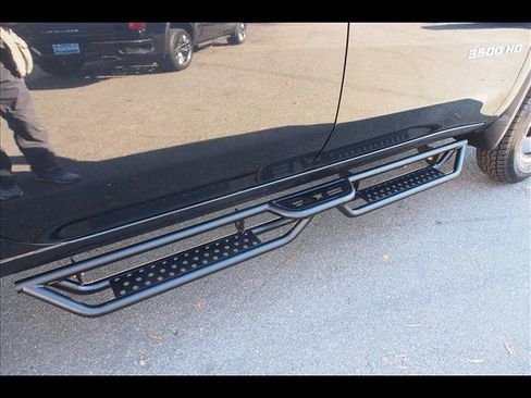 Used 2021 Chevrolet Silverado 3500 High Country image 6