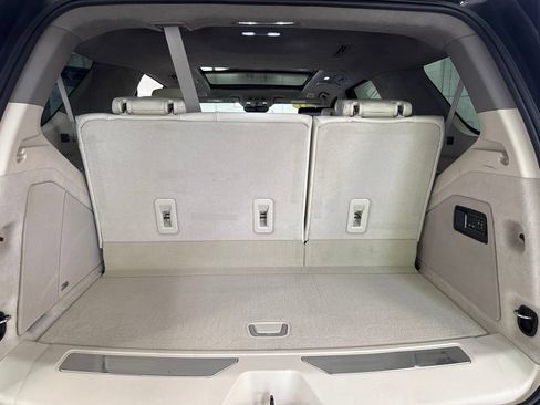 Used 2024 Cadillac Escalade Sport Platinum w/ LPO, ONYX Package AWD/4WD image 13