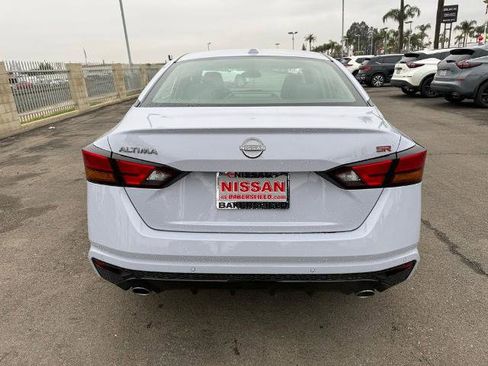 New 2025 Nissan Altima 2.5 SR image 5