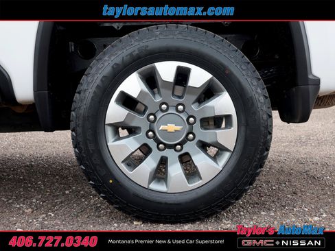 Used 2022 Chevrolet Silverado 2500 Custom w/ Custom Convenience Package AWD/4WD image 29