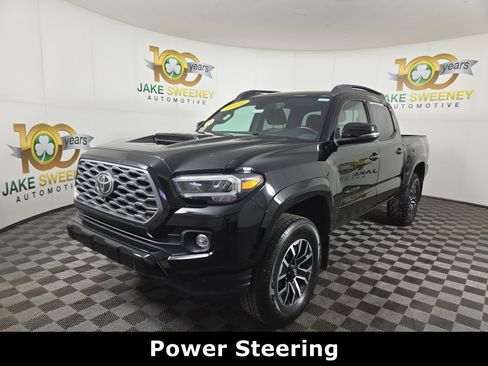 Used 2021 Toyota Tacoma TRD Sport image 3