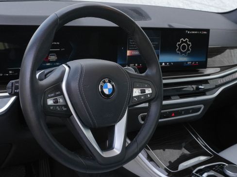 Used 2024 BMW X5 xDrive40i AWD/4WD image 10