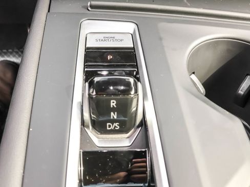 New 2026 Volkswagen Atlas Cross Sport SE image 30