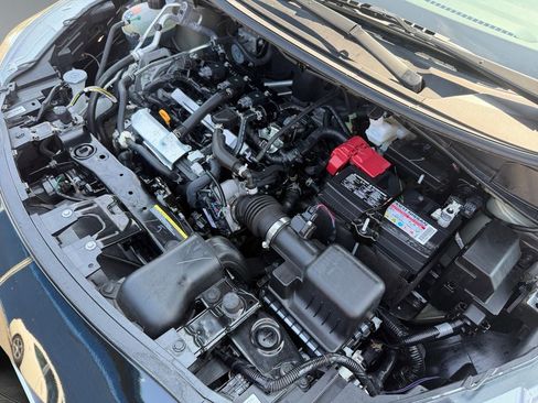Used 2025 Nissan Versa SV FWD image 30
