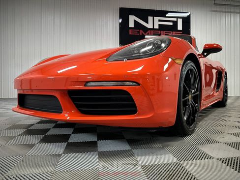 Used 2017 Porsche 718 Boxster image 22