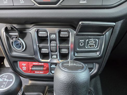 New 2026 Jeep Gladiator Rubicon w/ Steel Power Dome Hood Package image 14