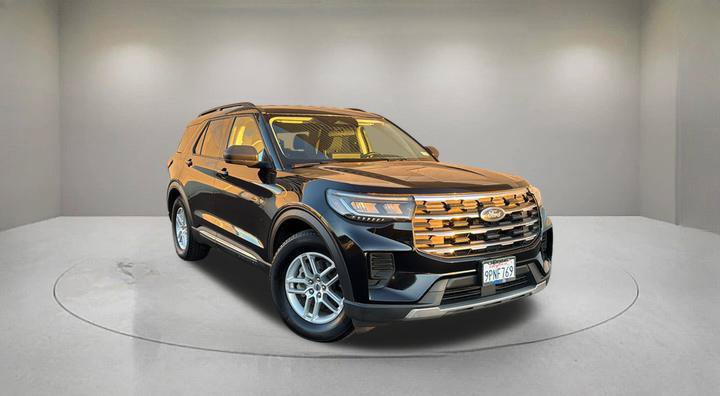 Used 2025 Ford Explorer Active RWD image 1