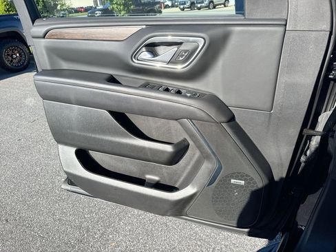 Certified 2023 Chevrolet Tahoe Premier AWD/4WD image 18