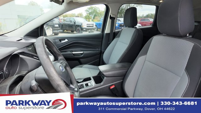 Used 2018 Ford Escape SE w/ SE Sync 3 Package AWD/4WD image 10