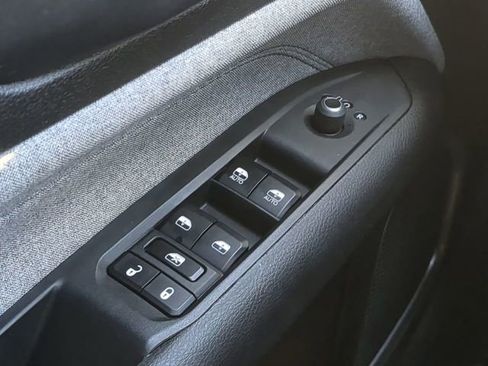 Certified 2024 Jeep Compass Sport image 26