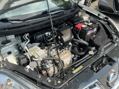 Used 2015 Nissan Rogue S AWD/4WD image 29