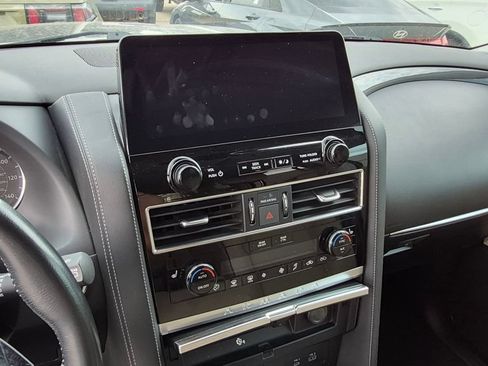 Used 2021 Nissan Armada SV w/ SV Appearance Package RWD image 14