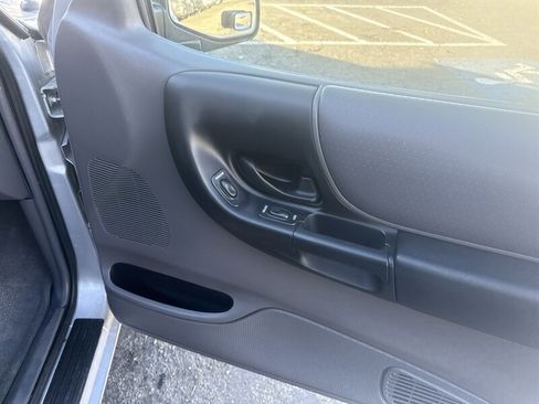 Used 2002 Ford Ranger XLT image 25