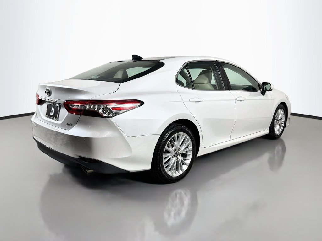Used 2018 Toyota Camry XLE w/ Driver Assist Package FWD image 5