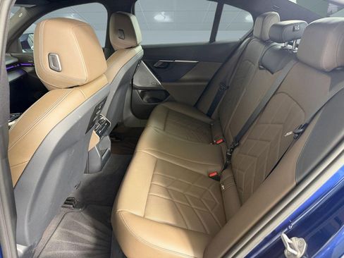 Used 2024 BMW 530i image 13