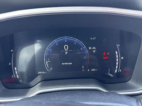 Used 2025 Toyota Corolla Cross XLE w/ Convenience Package FWD image 5