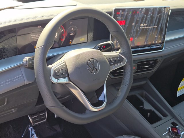 New 2026 Volkswagen Tiguan SE R-Line FWD image 11