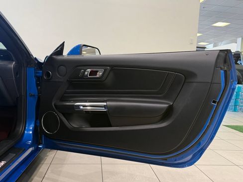 Used 2020 Ford Mustang GT Premium w/ GT Performance Package RWD image 18