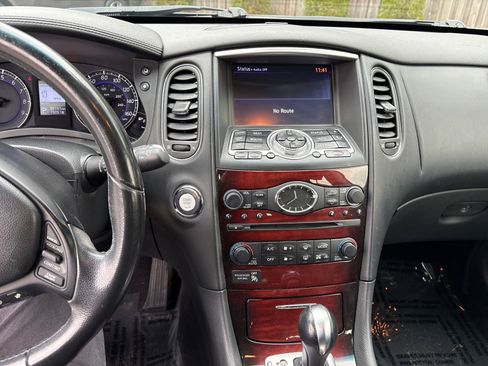 Used 2015 INFINITI QX50 Journey w/ Premium Package image 17