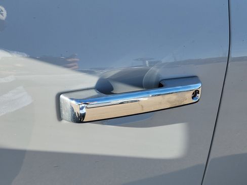 Used 2024 Ford F150 XLT image 8