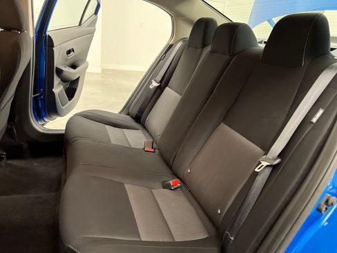 Used 2025 Nissan Sentra SV FWD image 16