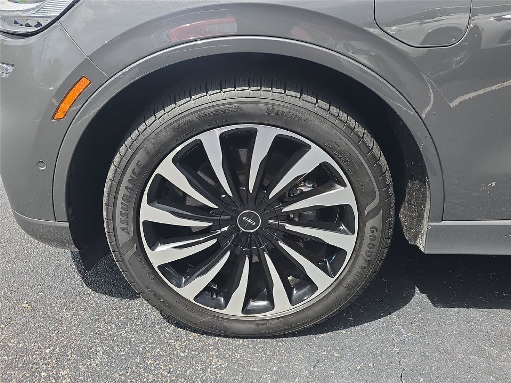 Certified 2023 Lincoln Aviator Black Label Grand Touring w/ Class IV Trailer Tow Package AWD/4WD image 11