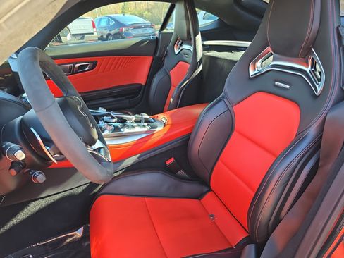 Used 2016 Mercedes-Benz AMG GT S image 11