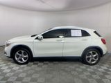 Used 2018 Mercedes-Benz GLA 250 4MATIC image 4