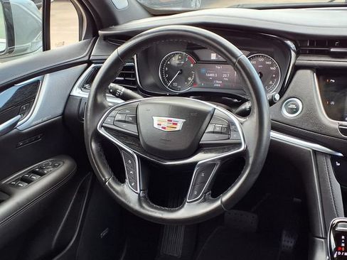 Used 2023 Cadillac XT5 Premium Luxury FWD image 7