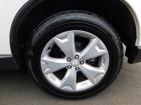 Used 2016 Subaru Forester 2.5i Premium w/ All-Weather Package image 24