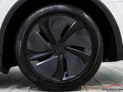 Used 2026 Tesla Model Y Long Range RWD image 80