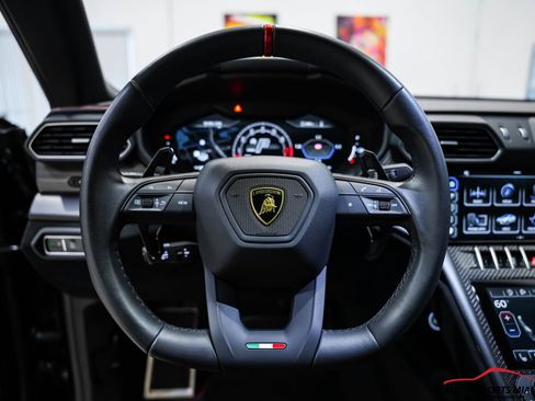 Used 2023 Lamborghini Urus Performante image 89