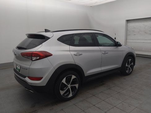Used 2016 Hyundai Tucson Limited w/ Option Group 03 FWD image 10