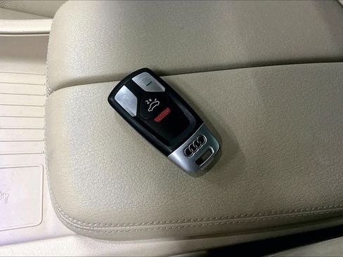 Used 2019 Audi Q7 3.0T Prestige image 14