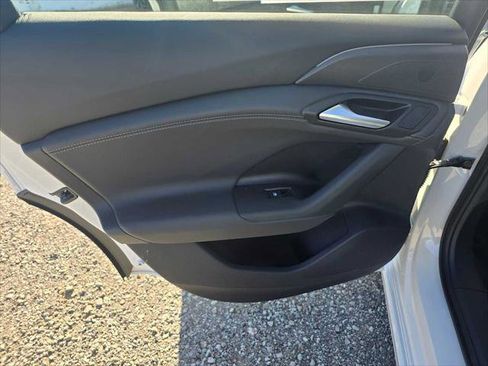 New 2025 Audi A6 e-tron Premium image 21