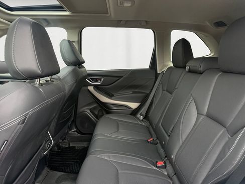 Used 2024 Subaru Forester Limited AWD/4WD image 13